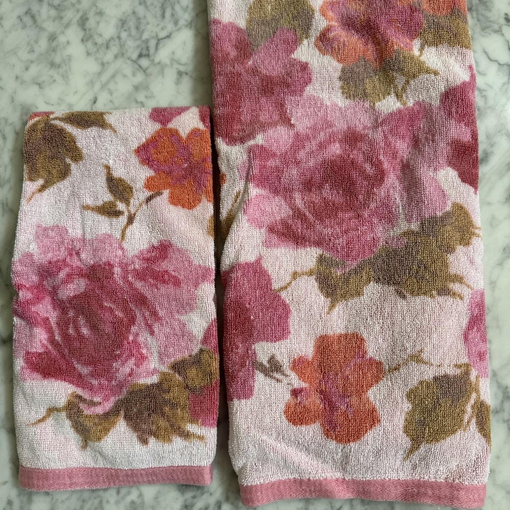 Vintage 70s Callaway Pink Rose Floral Towels/1 Hand towel /1 Bath Towel